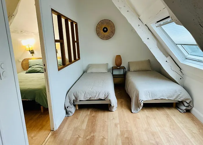 L\'Attic, Appartement Au Coeur De Cancale