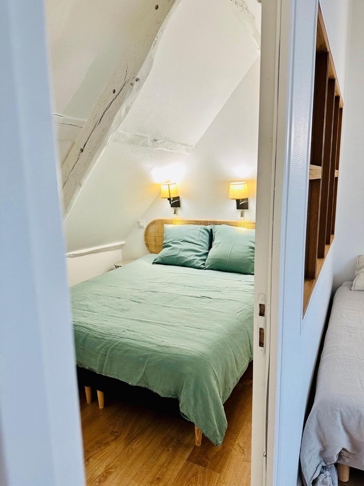 L'attic, Au Coeur De Cancale