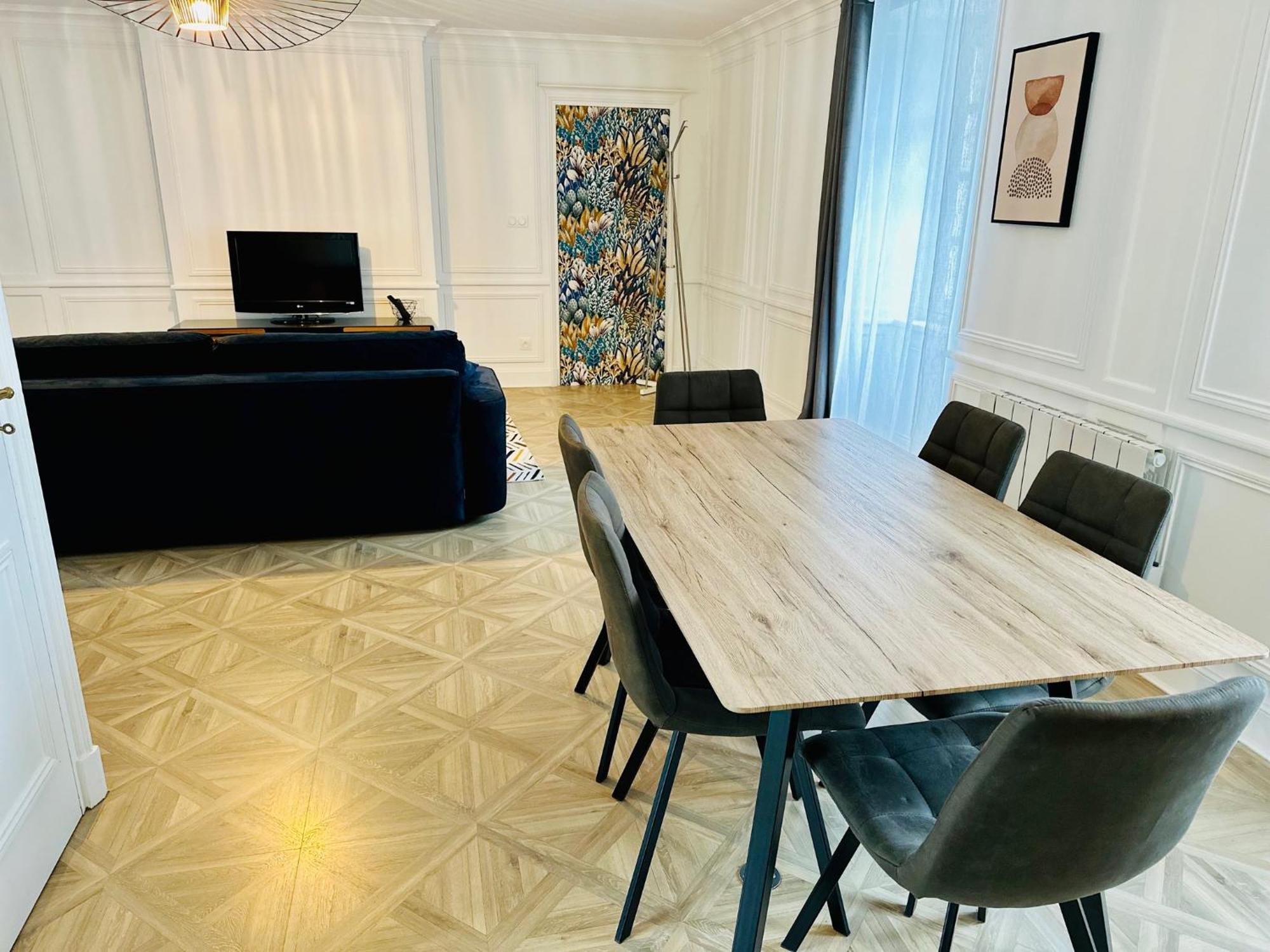 L'attic, Au Coeur De Cancale